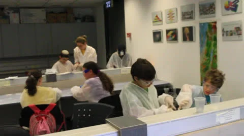 Science lab lesson Stock-Footage 25456354