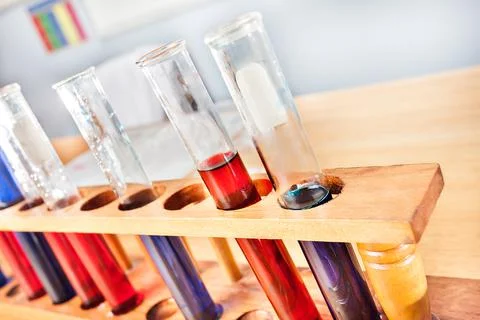 Science laboratory equipments including sample test tubes with liquid Foto stock