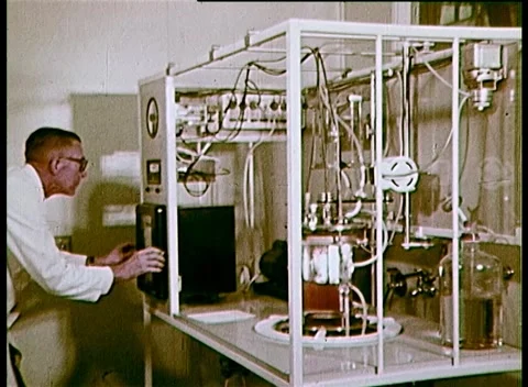 SCIENTIFIC LABORATORY (1965) Vídeos de archivo 159123992
