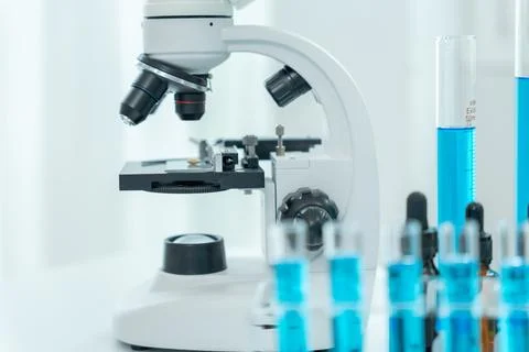 Scientist analyze biochemical samples in advanced scientific laboratory. Me.. Foto stock