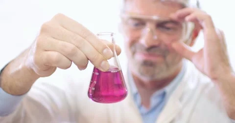 A scientist in a lab mourning due to the water hardness test-water is hard 스톡 동영상 48983470