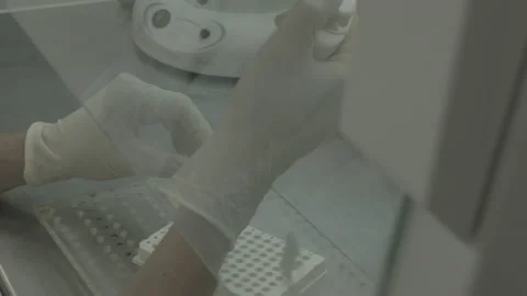 Scientist performs a blood test for covid Video stock 143161534