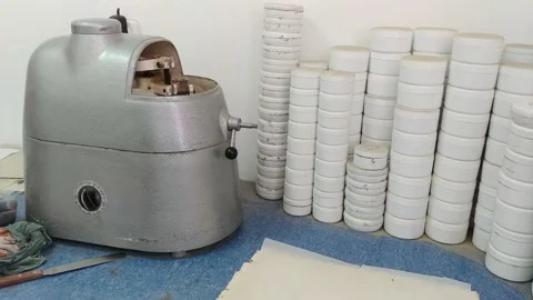 Scientist preparing preparations for research. Scientific geological laboratory. 스톡 동영상 138300528