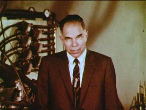 A scientist recaps the recent history of discovering new radioactive elements Video stock 75199322