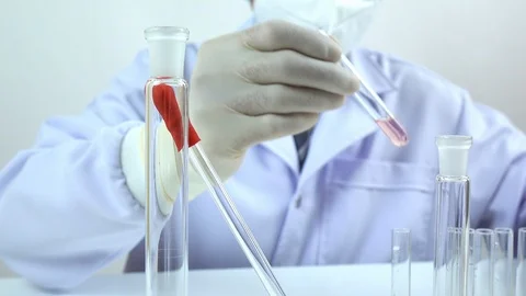 Scientist testing DNA biochemistry in laboratory. health care concept. 库存影片 123821554