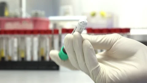 Scientist testing in laboratory for analysis or researching 库存影片 90738741