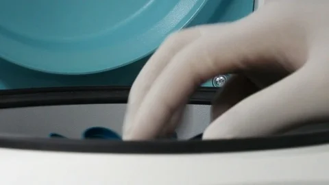 Scientist working in laboratory Stock Footage 79556160