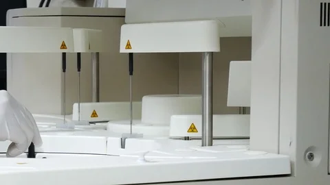 Scientist working in laboratory Stock Footage 79636742