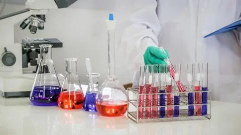 Scientist working at laboratory Foto stock