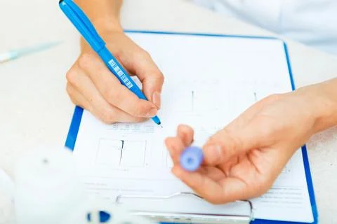 Scientist working with samples Foto stock