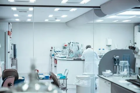 Scientists in the laboratory are developing vaccines against coronavirus Stock-Fotos