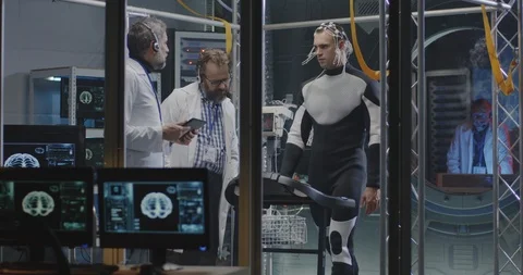 Scientists measuring astronauts brain activity Video stock 120114213