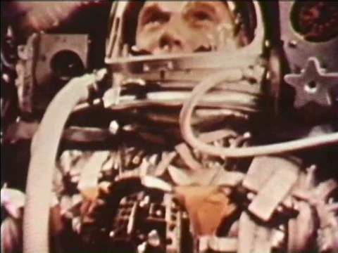 Scientists test conditions for men to be able to function in space in theƒ 스톡 동영상 75298918