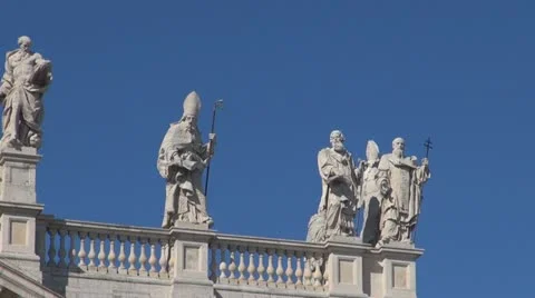 Sclupture Rome,church St.Giovani Vídeos de archivo 12358481