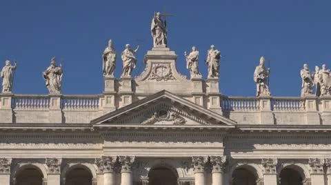Sclupture Rome,church St.Giovani Video stock 12358486