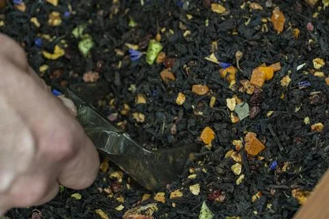 Scoop with Loose Leaf Tea Blend Foto stock