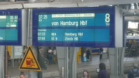Scoreboard on the platform at Bremen central station, Bremen, Germany, Europe Stock Footage 138859870