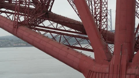 Scotland Drone Shot of Forth Rail Bridge, close up Vidéo 146568169