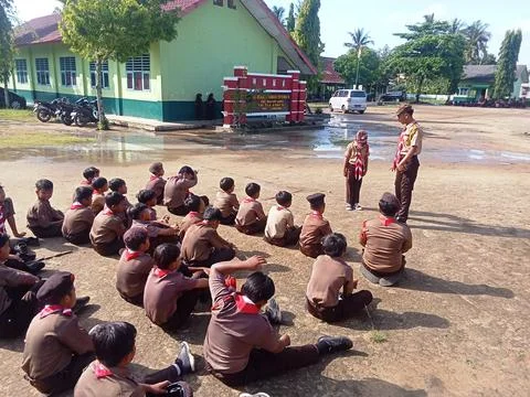 Scouting activities at school. This activity aims to train independence Stock Photos