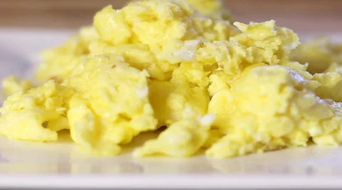Scrambled Eggs Served Vídeo Stock 1007092