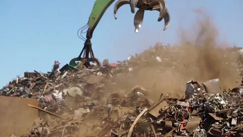 Scrap metal loading Stock Footage 89717323