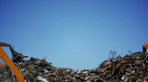 Scrapyard with claw Video stock 725713