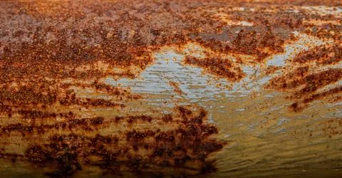 Scratched metal surface with heavy rust Stock-Fotos