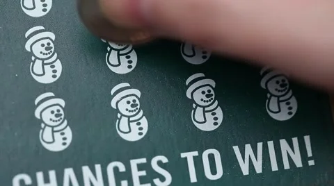 Scratching lottery ticket 스톡 동영상 56323297