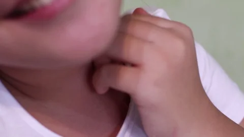 Scratching neck Stock-Footage 97831846