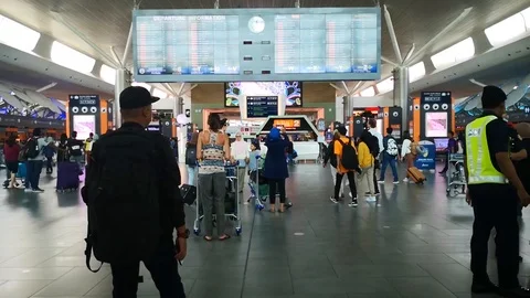 Screen flight schedule Stock Footage 107465324