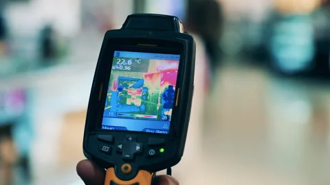 Screen of a functioning thermographic camera Stock Footage 142580498