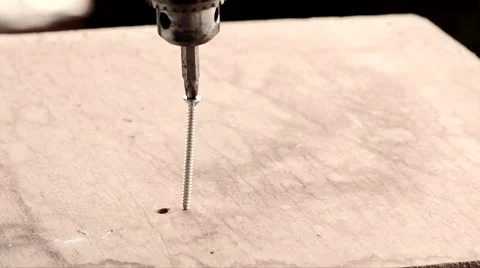 Screw driver into hard wood Video stock 51802265