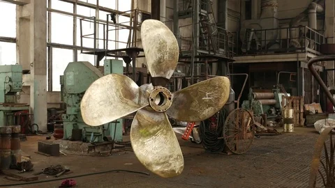 Screw in the shop Video stock 82872917