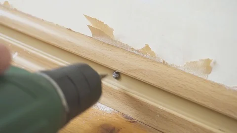 The screwdriver is screwed on the plinth dismantling Видео 96158357