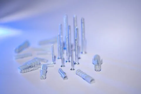 Screws and dowels of different sizes Foto stock