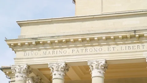 The scriptures on the front of the Basilica di San Marino 스톡 동영상 83817228