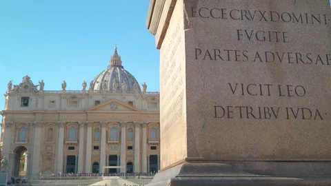The scriptures written on the block outside the basilica in Vatican Italy 스톡 동영상 88447856