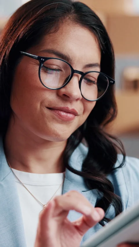 Scroll, tablet and woman in small business for distribution, ecommerce or supply Video stock 342311254