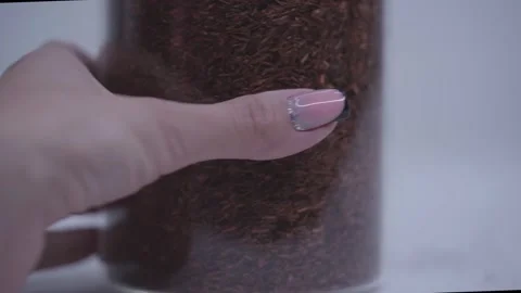 Scrolling cans in place 動画素材 169085525