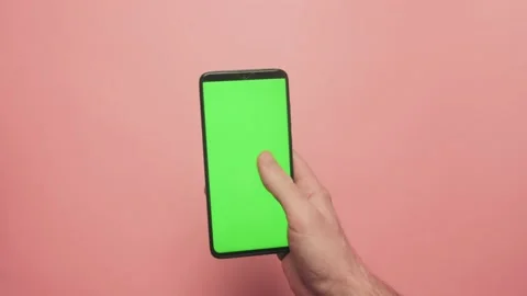 Scrolling On Green Screen Smartphone Vídeos de archivo 157212105