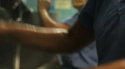 Scrubbing in Stock Footage 32845615