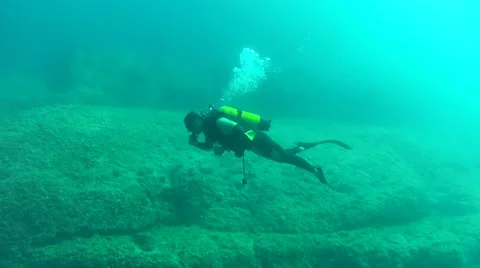 Scuba divers Stock Footage 30967511