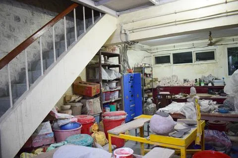 A sculptor making studio Stock Photos