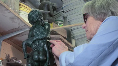 Sculptor working on his statue Video stock 58019743
