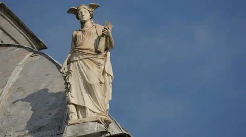 Sculpture on a building in Sarajevo Video stock 59840926
