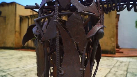 Sculpture of a bull in the square Video stock 72089718