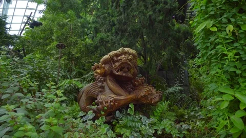 Sculptures statue of tiger in cloud forest Stock Footage 121385208