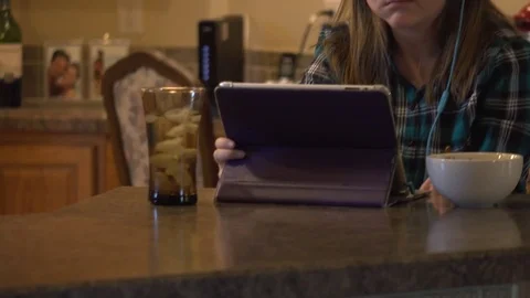 SD00013 Stock-Footage 74714971