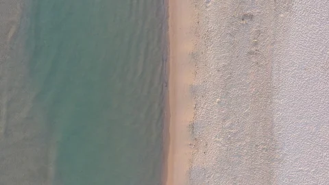 Sea and beach from vertical view Stock-Footage 114689439