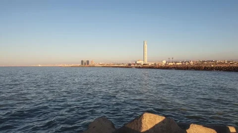 Sea and mosque Stockbeeldmateriaal 138129201